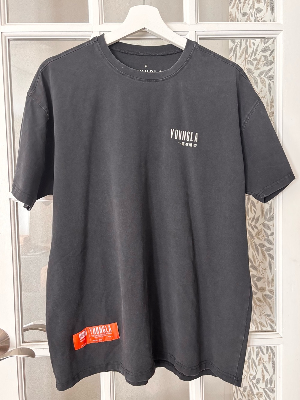 YoungLA Graphic T-Shirt Sz M